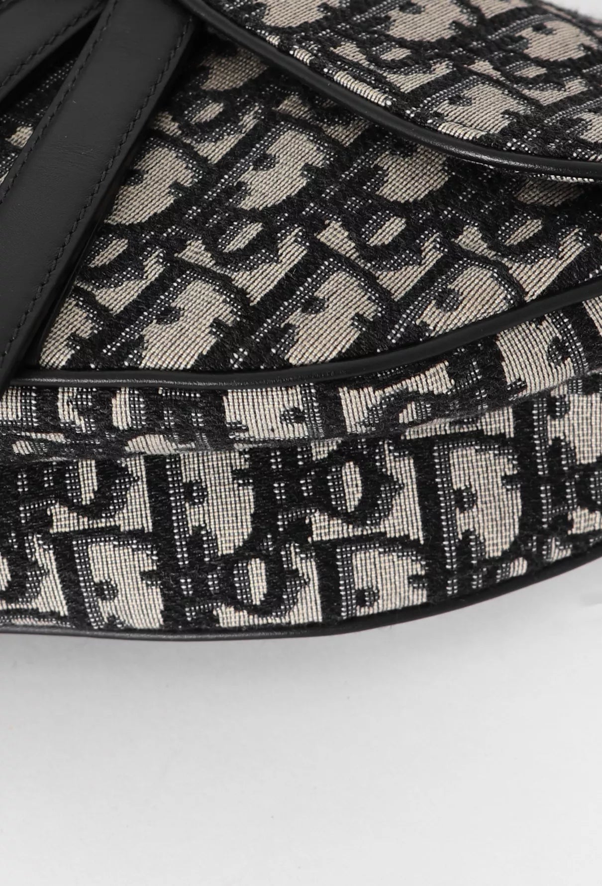 Sac Saddle à bandoulière Marqué